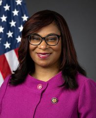 Portrait of Janelle S. Bynum
