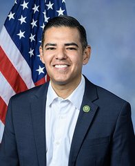 Portrait of Robert Garcia