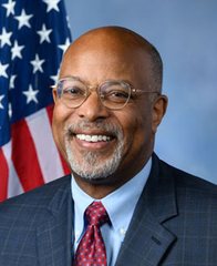 Portrait of Glenn Ivey