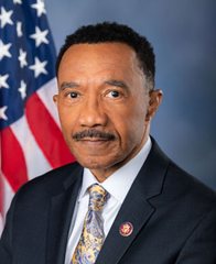 Portrait of Kweisi Mfume