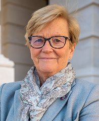 Portrait of Chellie Pingree