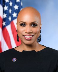 Portrait of Ayanna Pressley