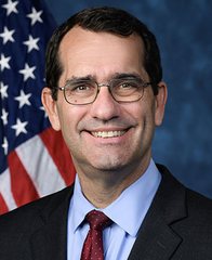 Portrait of Derek Schmidt