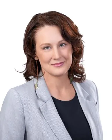 Portrait of Krista Loughton