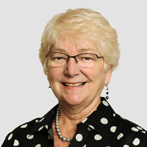 Portrait of Cathy Deagle Gammon