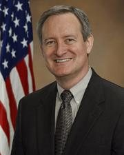Portrait of Mike Crapo